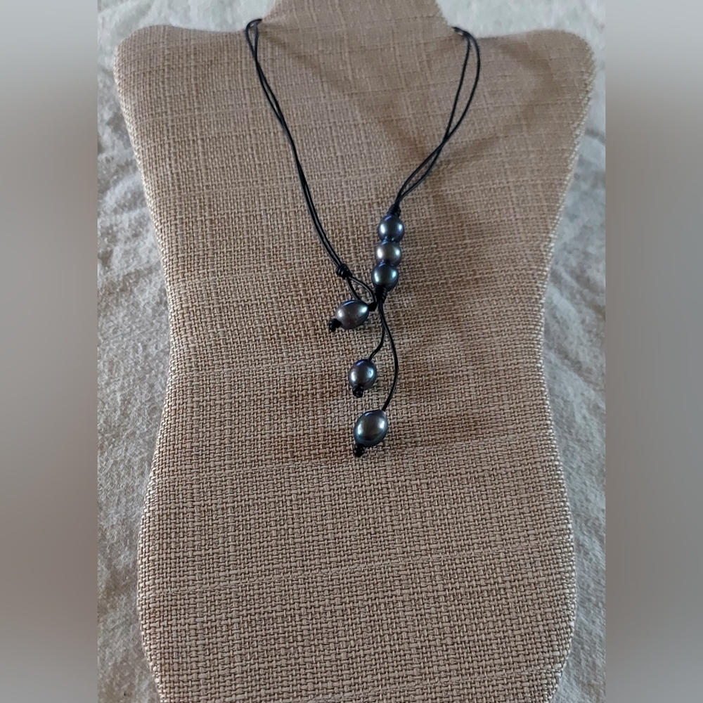 Handmade Peacock Pearl & Black Leather 2-Way Necklace